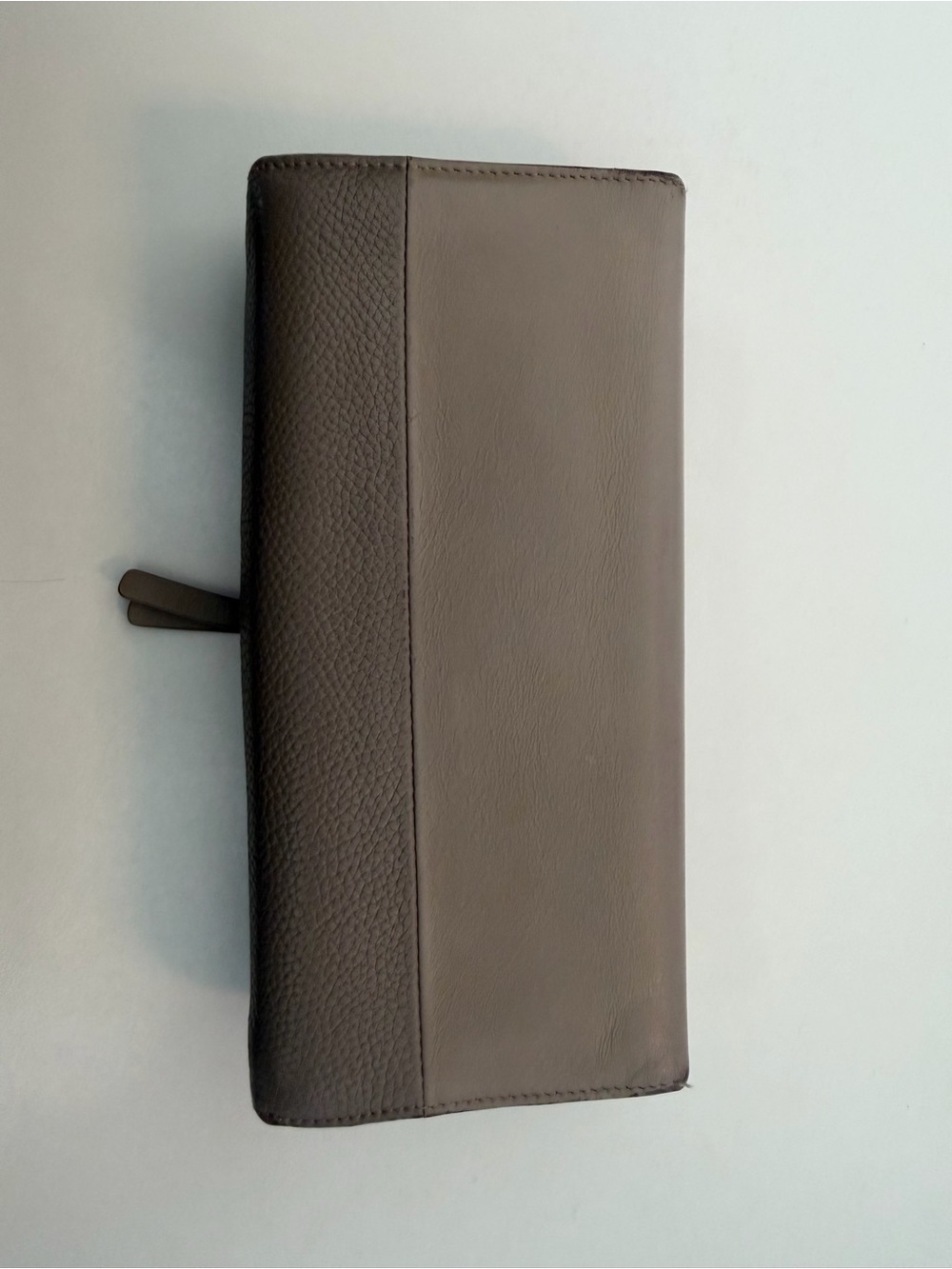 Chloé Alphabet Long Flap Taupe/Gray Leather Wallet with Gold Disc - Picture 6 of 8